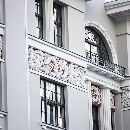 Centrally Located Apartment Overlooking Vermanes Park 리가 외부 사진