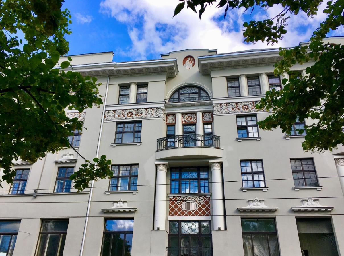 Centrally Located Apartment Overlooking Vermanes Park 리가 외부 사진
